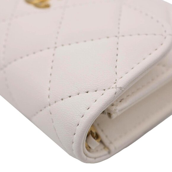 Chanel  Pearl Crush Flap Quilted Lambskin Leather Clutch With Chain White - Picture 8 of 13